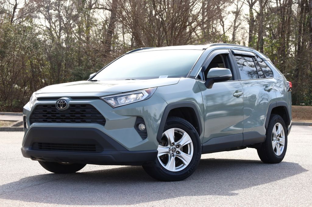 2020 Toyota RAV4 XLE