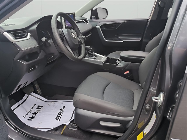 2024 Toyota RAV4 Hybrid LE photo 11