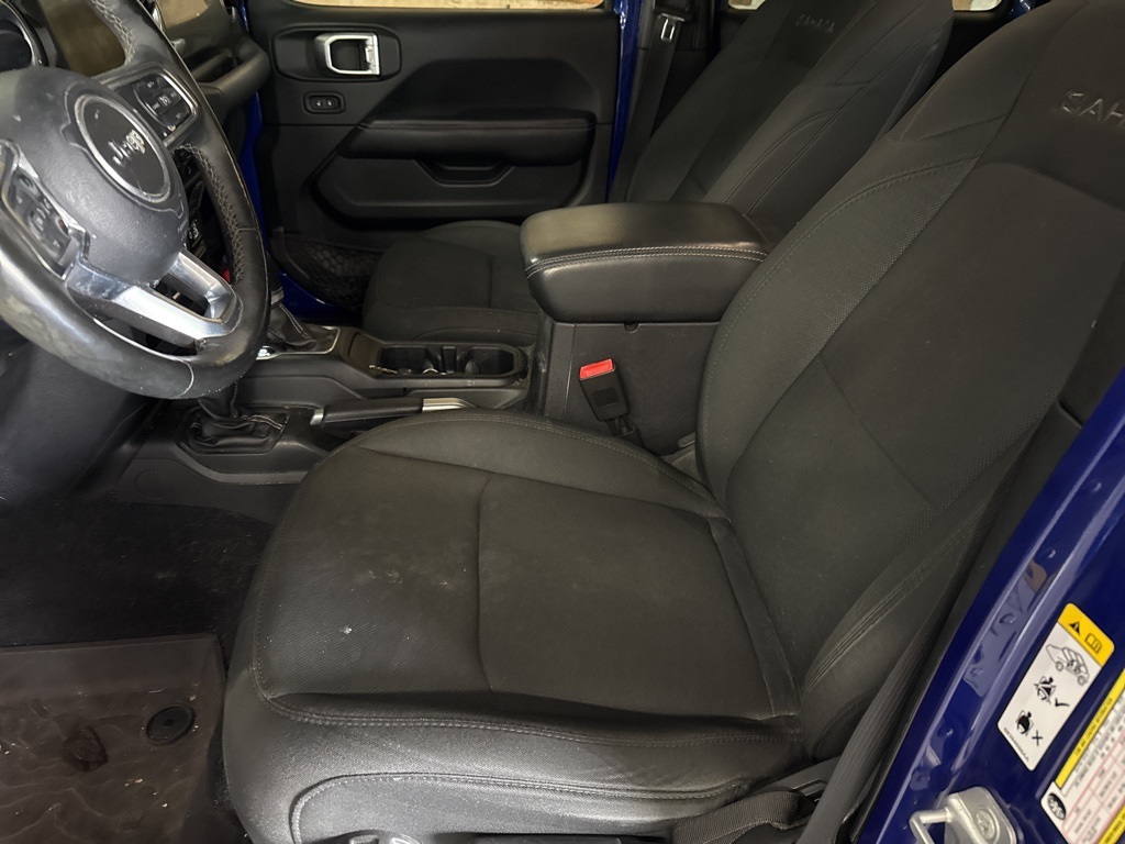 2018 Jeep Wrangler Unlimited Sahara photo 3