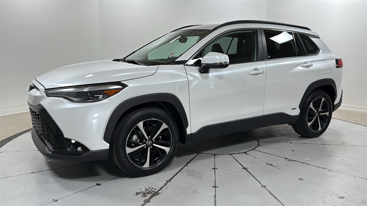 2024 Toyota Corolla Cross XSE's photo