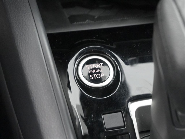 2025 Nissan Versa SV photo 27