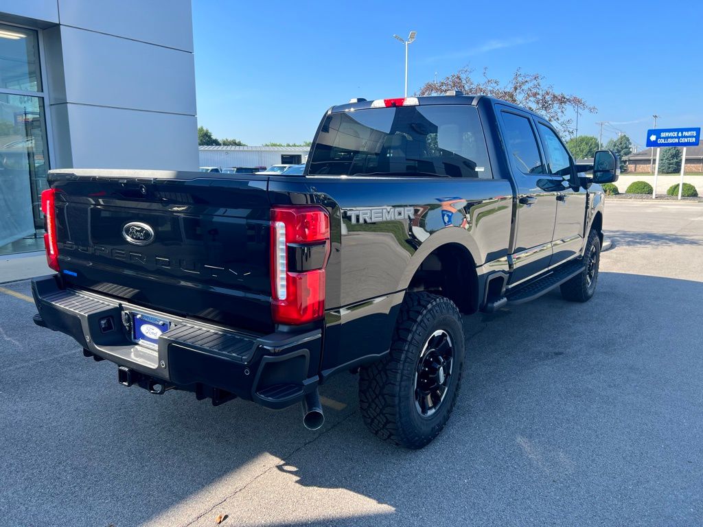 2025 Ford F-350 XLT photo 47