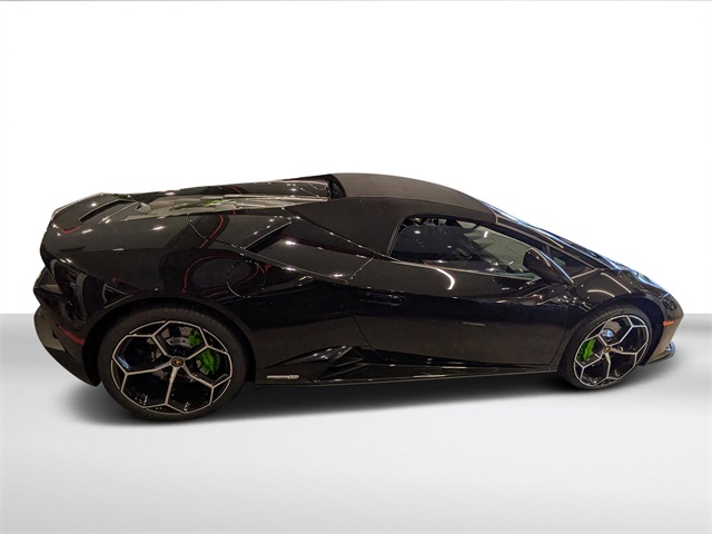 2022 Lamborghini Huracan Evo Base photo 2