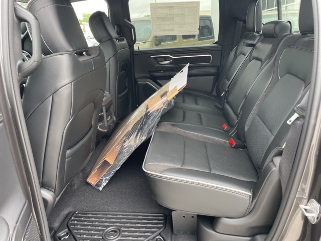 2025 Ram 1500 Laramie photo 5