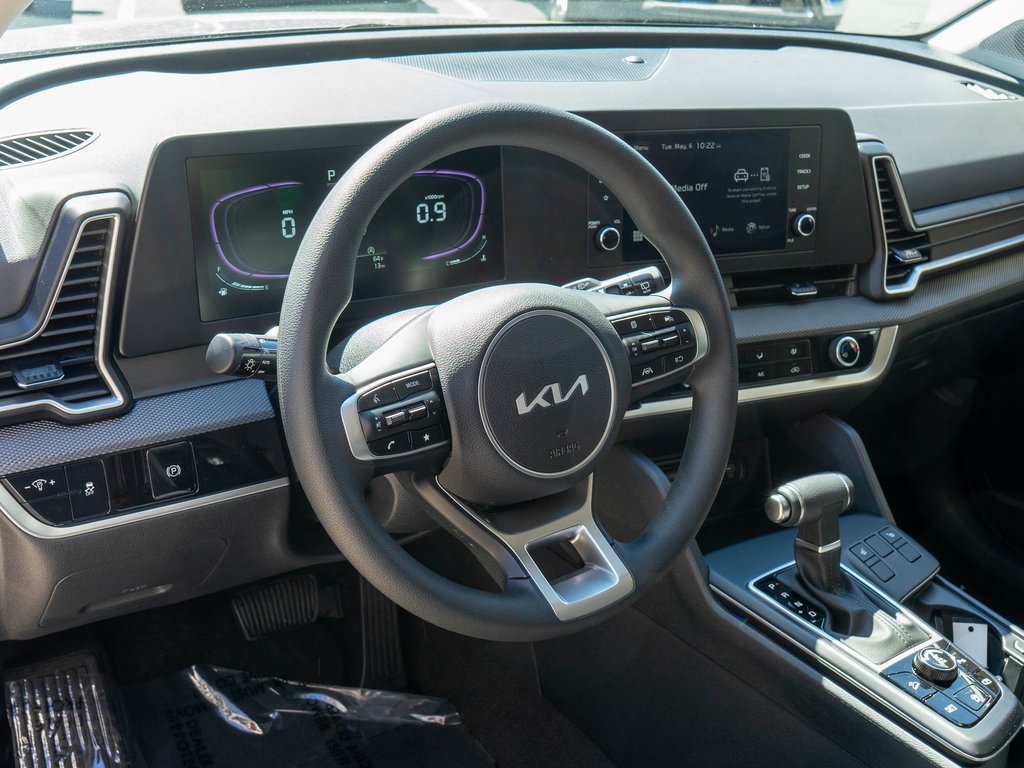 2025 Kia Sportage LX photo 14