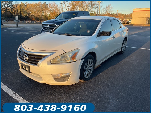 2015 Nissan Altima S's photo