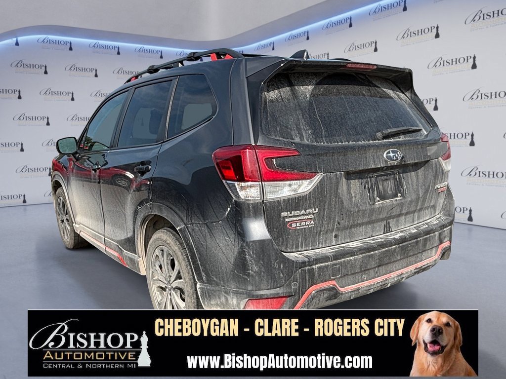 2022 Subaru Forester Sport photo 2