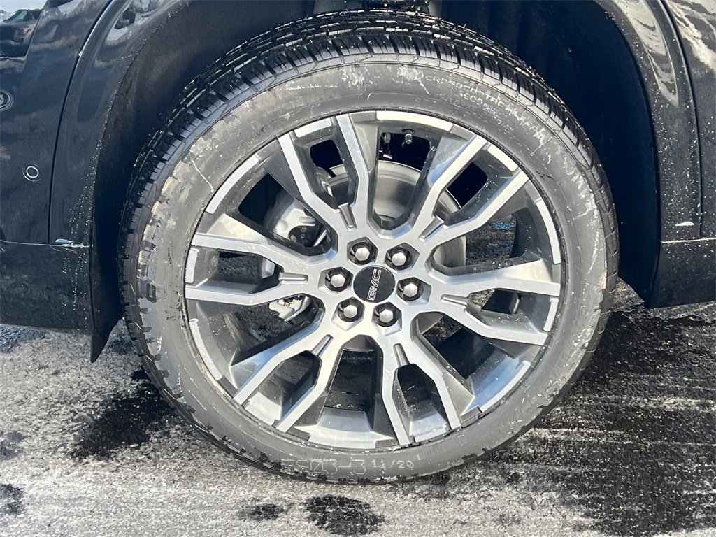 2026 GMC ACADIA - Image 10