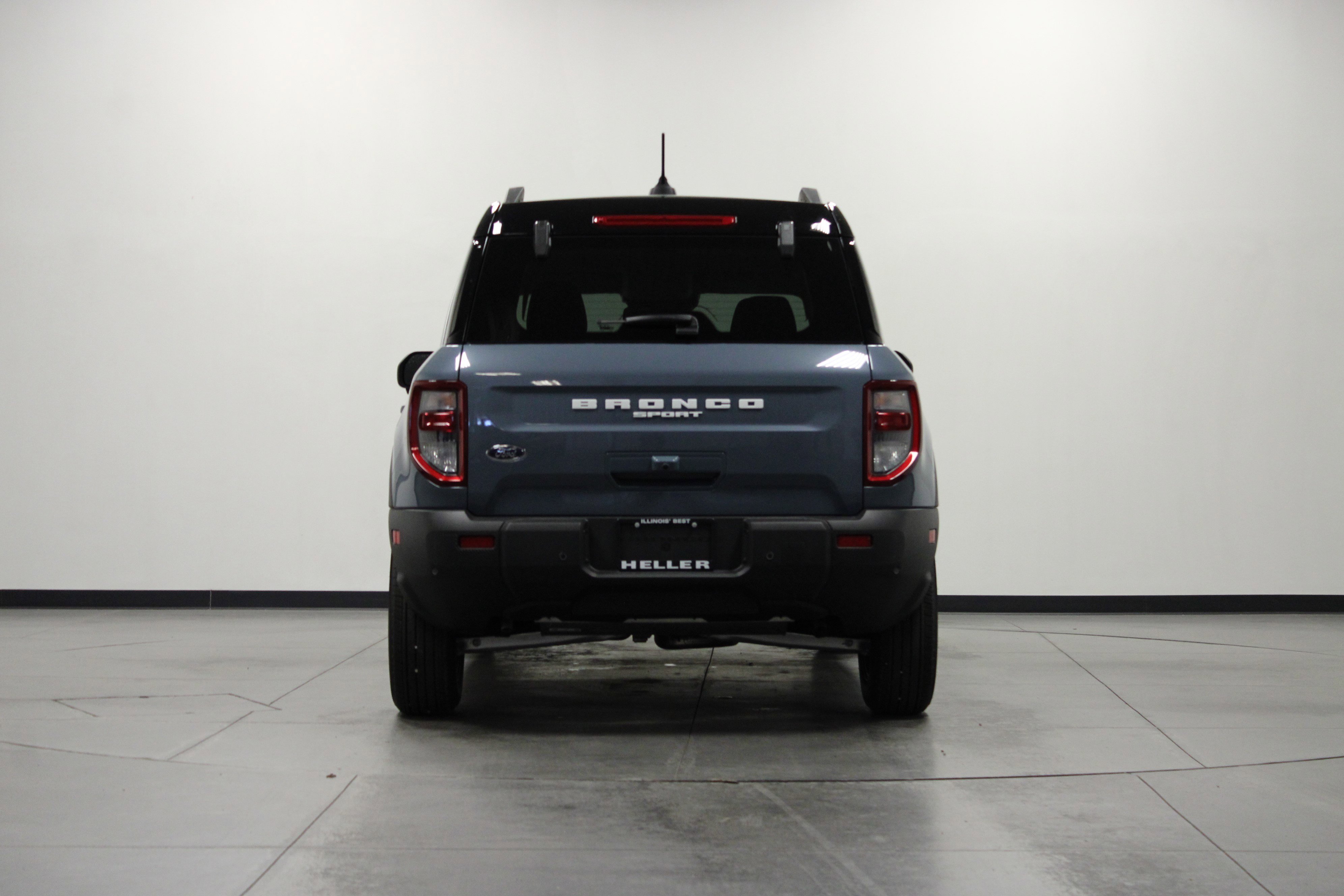2025 Ford Bronco Outer Banks photo 4