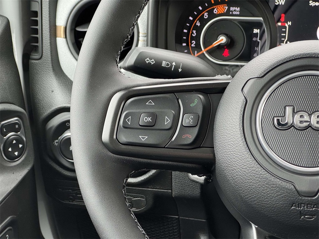 2025 Jeep Wrangler Sport S photo 23