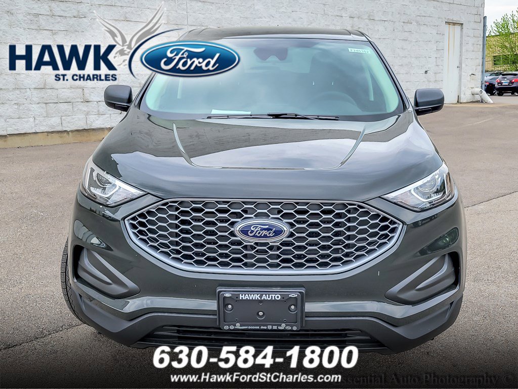 2024 Ford Edge SE photo 3
