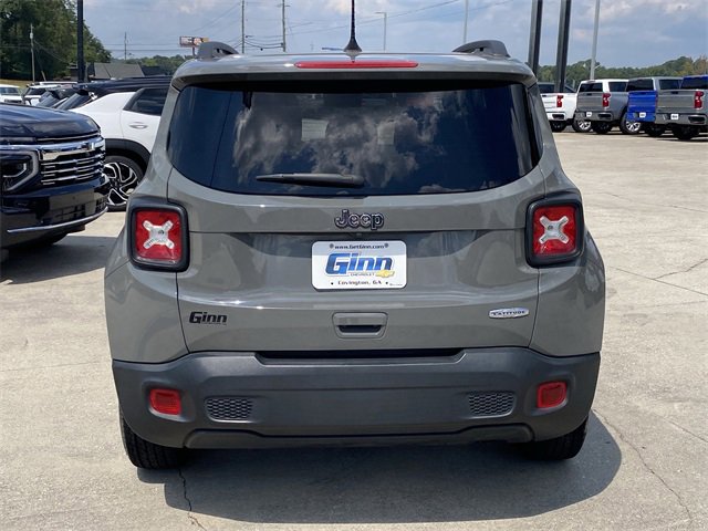 2021 Jeep Renegade Latitude photo 3