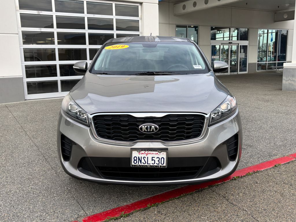 Used 2019 Kia Sorento LX with VIN 5XYPG4A52KG518121 for sale in Clovis, CA