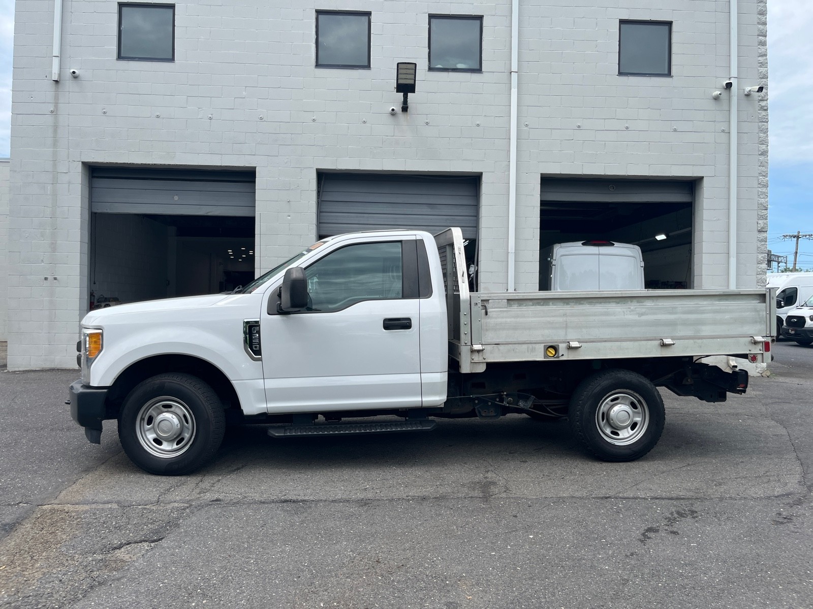 2017 Ford F-250 XL photo 5