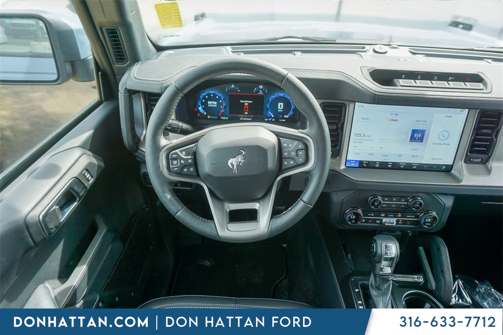 2025 Ford Bronco Outer Banks photo 4