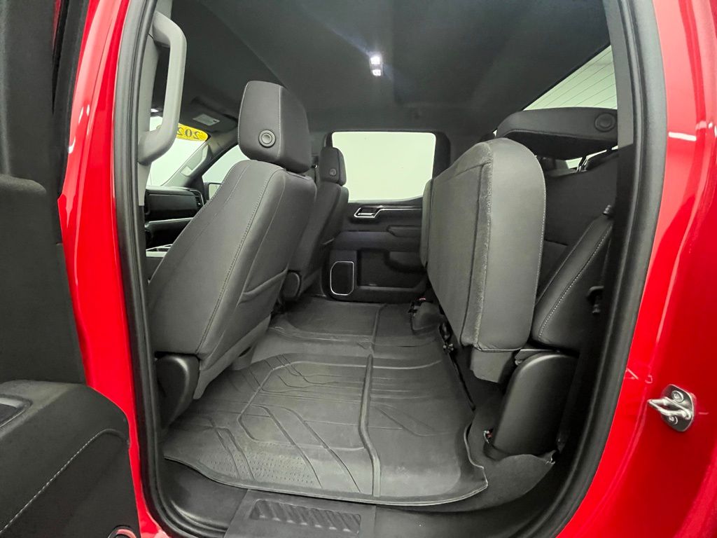 2023 Chevrolet Silverado 1500 RST photo 18