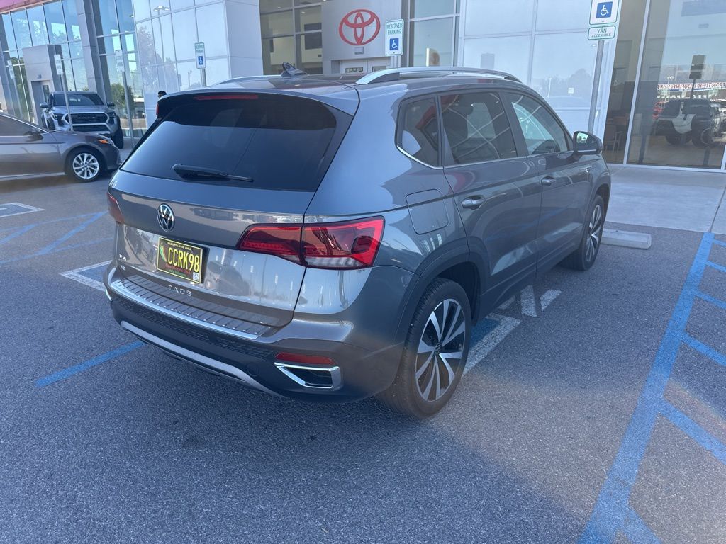 2024 Volkswagen Taos SE photo 15