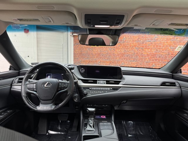 2019 Lexus ES 350 photo 12