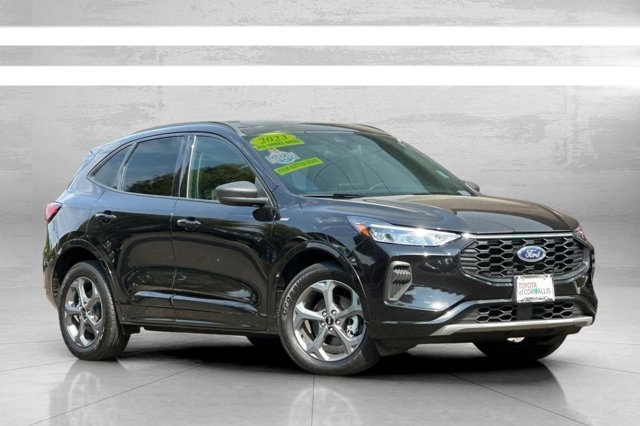 2023 Ford Escape ST-Line photo 2