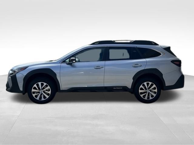 2025 Subaru Outback Premium photo 2