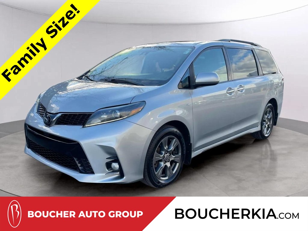 2020 Toyota Sienna SE V6's photo