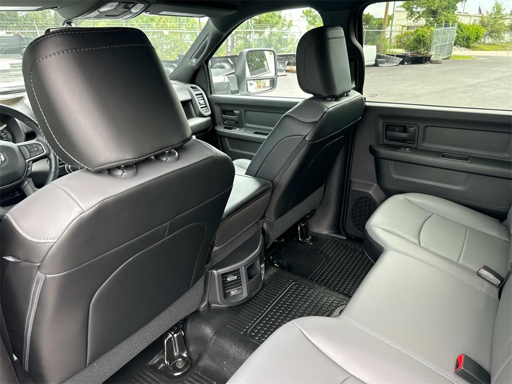 2024 Ram 2500 Tradesman photo 16