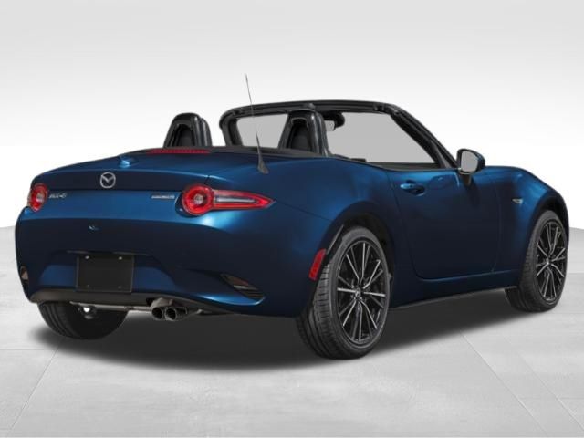 2025 Mazda MX-5 Miata Miata Grand Touring photo 2