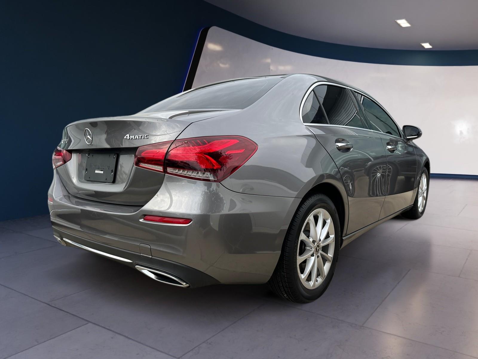2021 Mercedes Benz A 220 4MATIC photo 5
