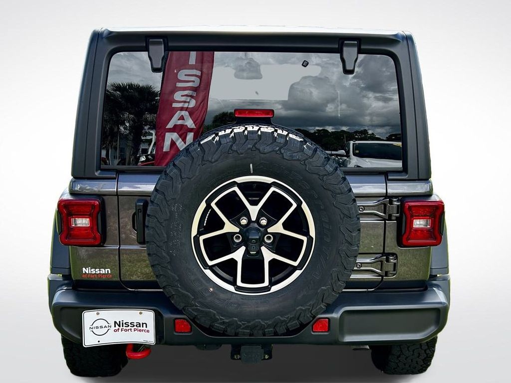 2024 Jeep Wrangler Rubicon photo 5