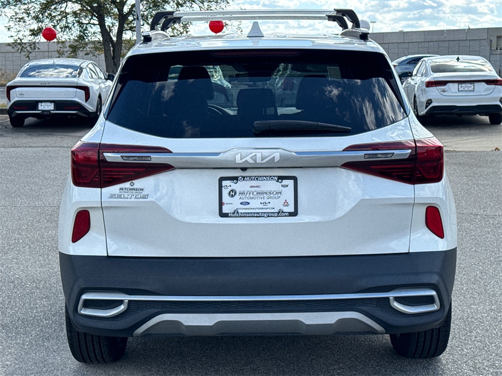 2022 Kia Seltos S photo 4