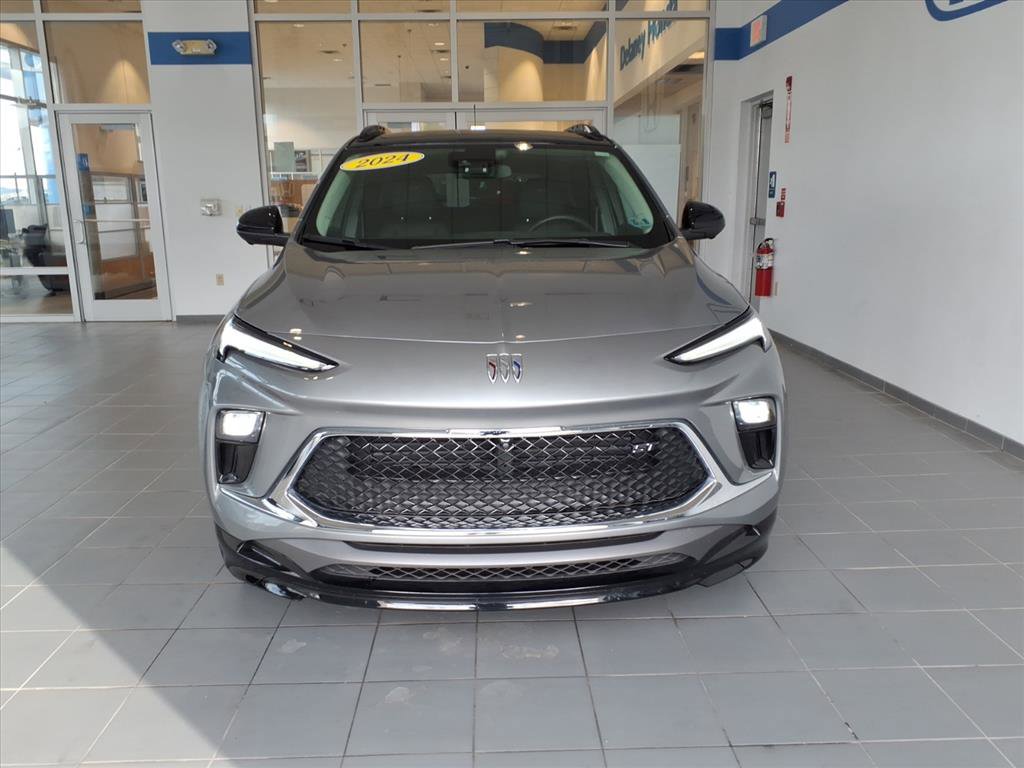 2024 Buick Encore GX Sport Touring photo 2