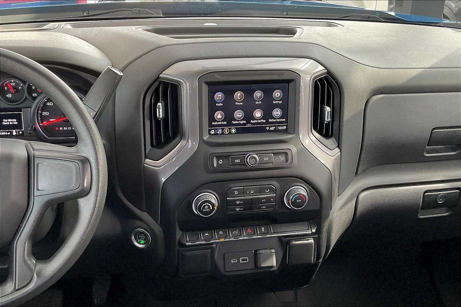 2022 Chevrolet Silverado 1500 Custom photo 6