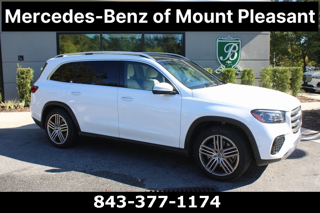 2025 Mercedes Benz GLS 450 4MATIC photo 2