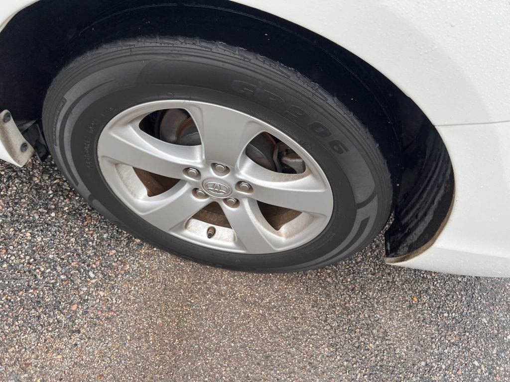 2014 Toyota Sienna LE photo 24