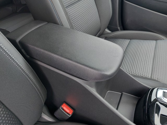 2025 Chevrolet Trax LT photo 34