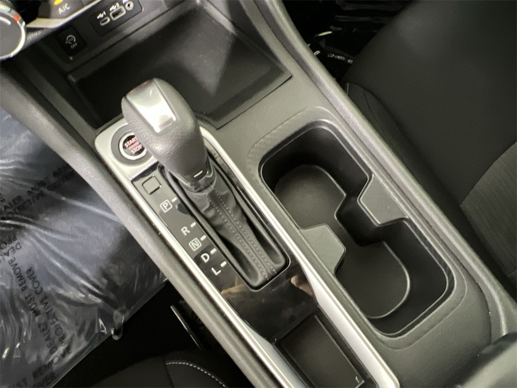 2024 Nissan Sentra SV photo 21