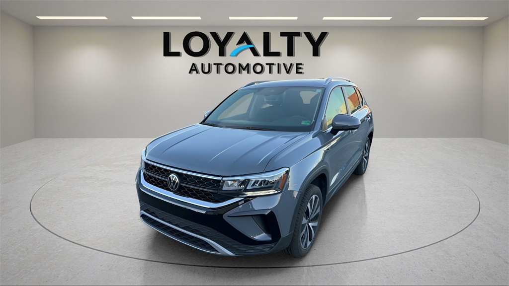 2022 Volkswagen Taos SE's photo