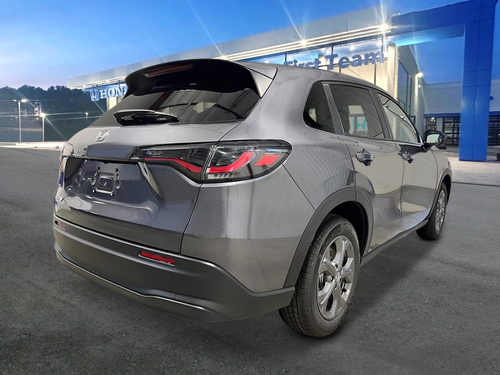 2026 Honda HR-V LX photo 4