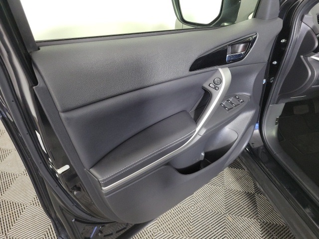 2022 Mitsubishi Eclipse Cross SEL photo 8