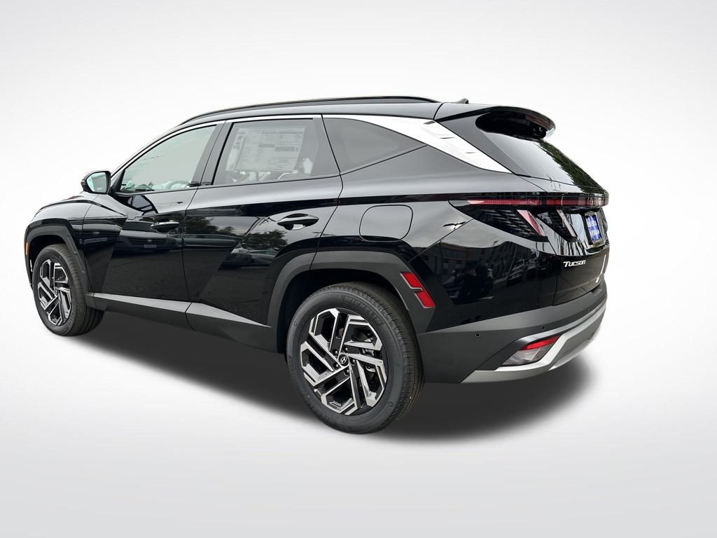 2025 Hyundai Tucson Hybrid Limited photo 4