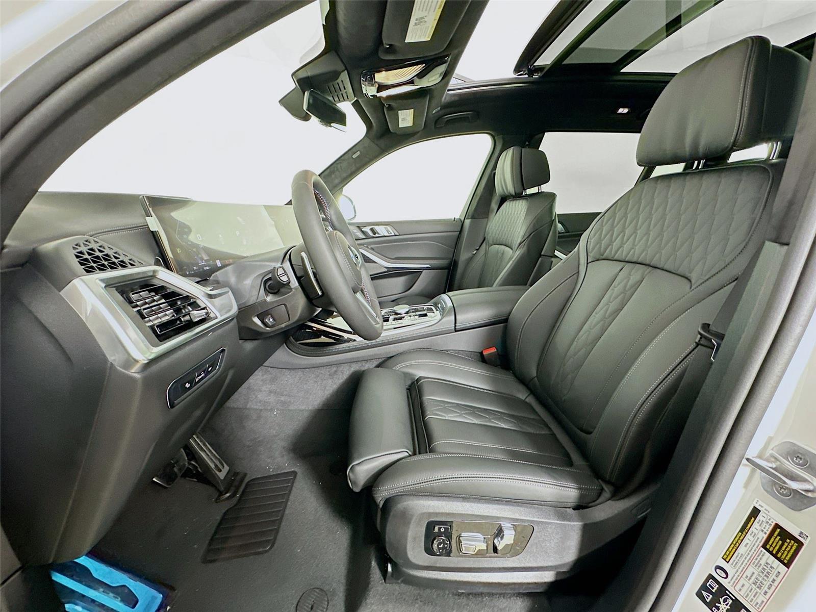 2026 Bmw X7 M60i photo 18