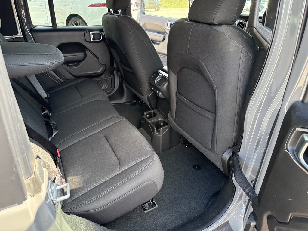 2022 Jeep Wrangler Unlimited Sport Altitude photo 21