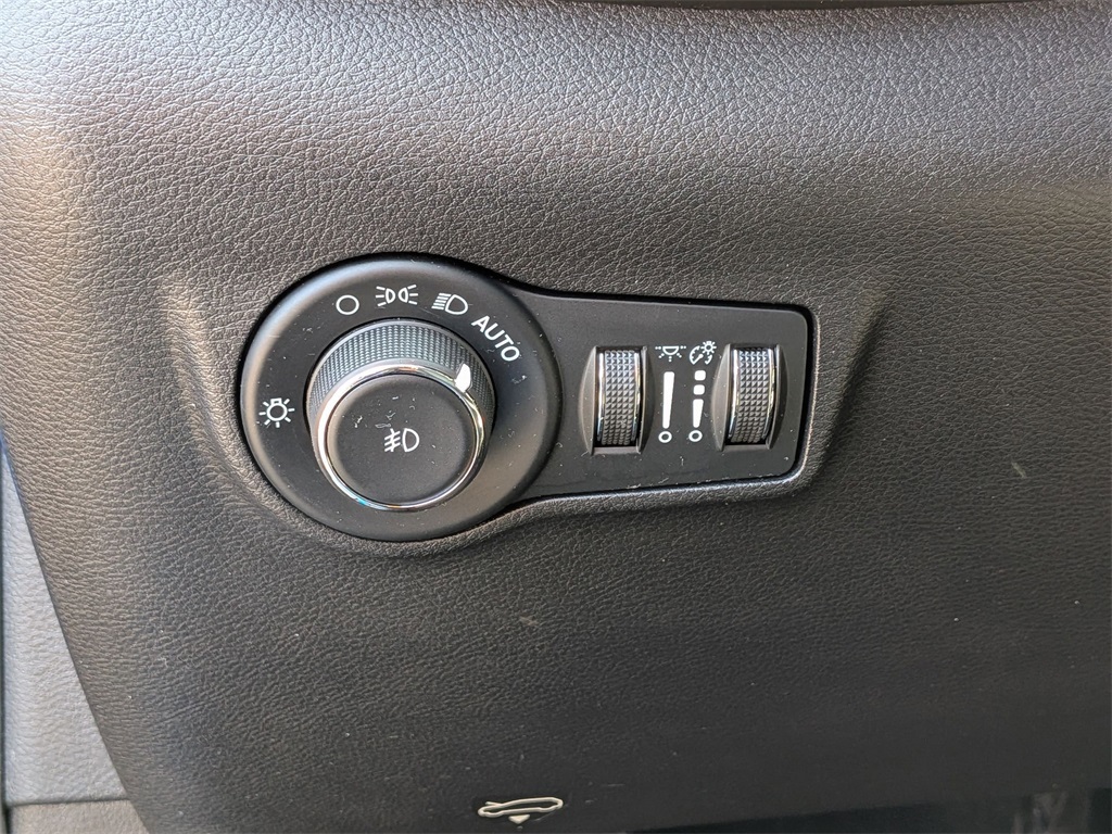 2022 Jeep Compass Limited photo 13