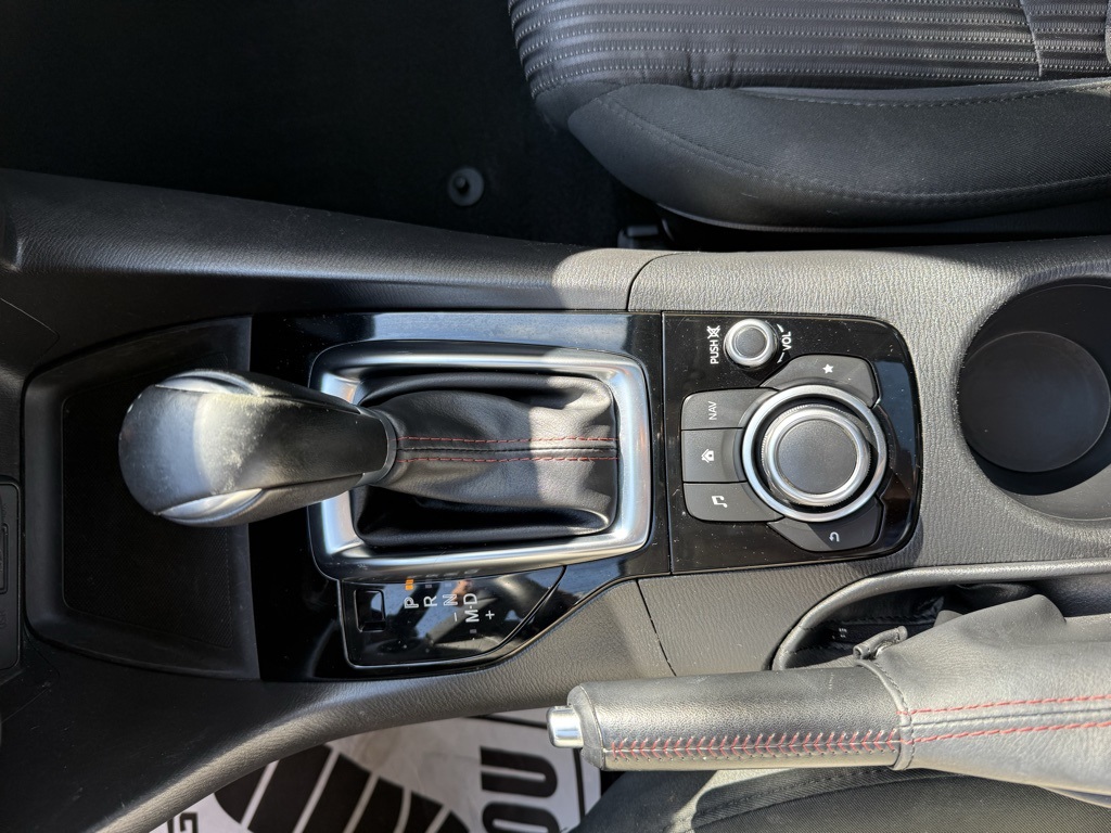 2016 Mazda Mazda3 Touring photo 11