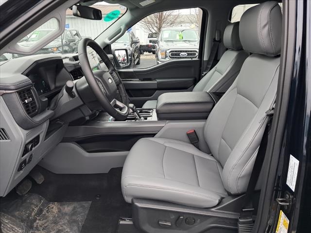 2025 Ford F-150 Lightning photo 6