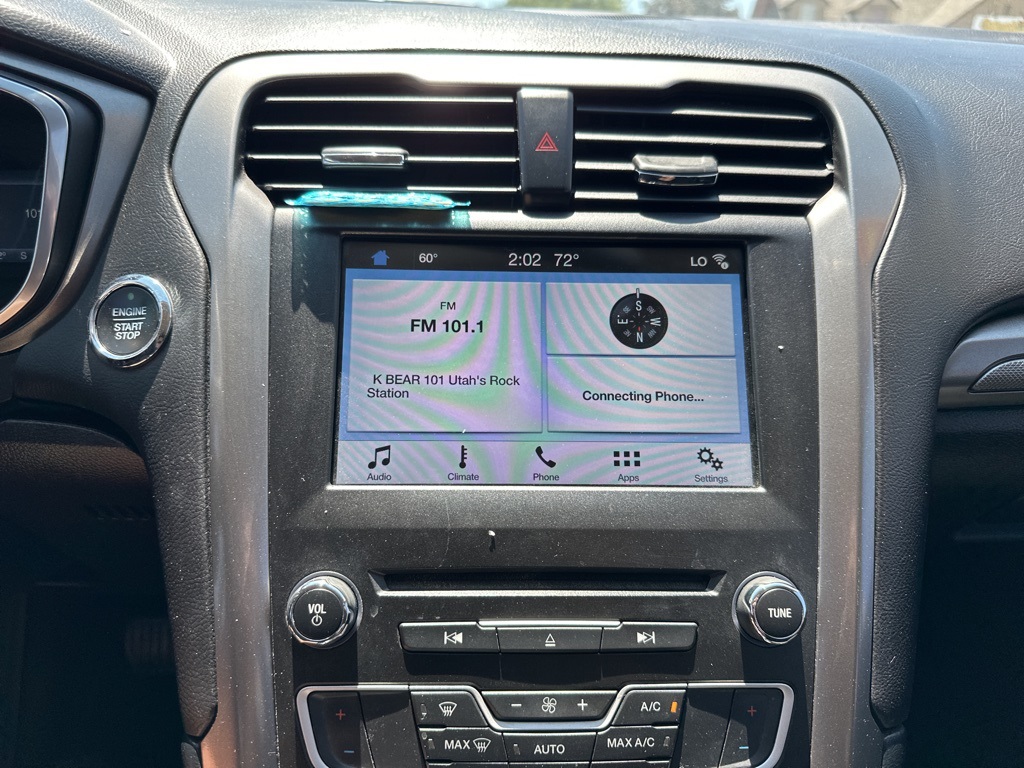 2017 Ford Fusion SE photo 19
