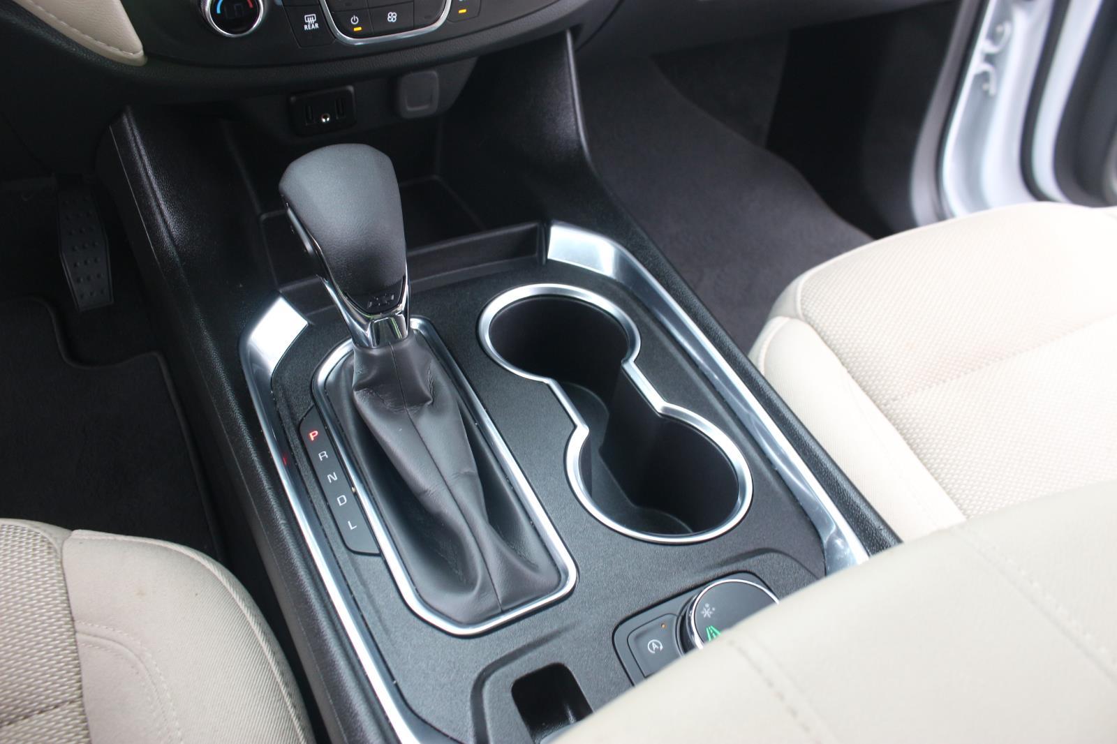 2023 Chevrolet Traverse LS photo 25
