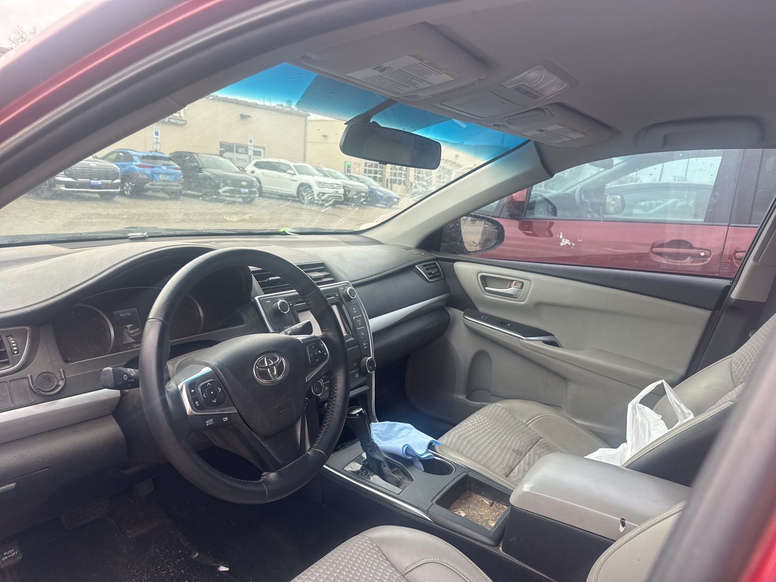 2015 Toyota Camry XLE photo 4