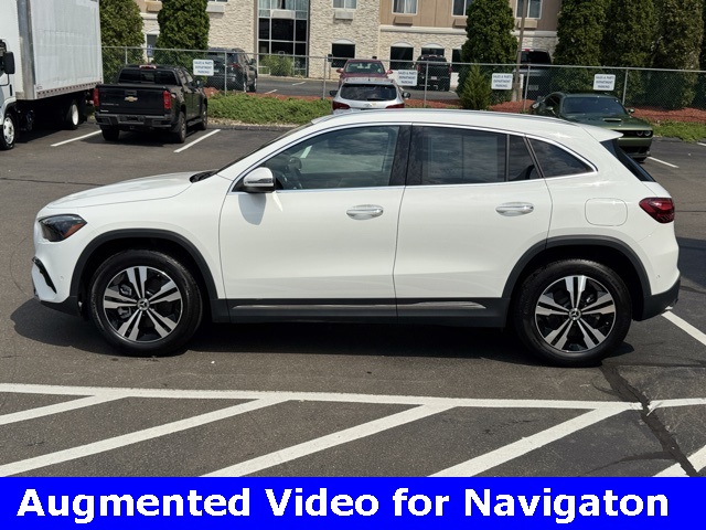 2025 Mercedes Benz GLA 250 4MATIC photo 3