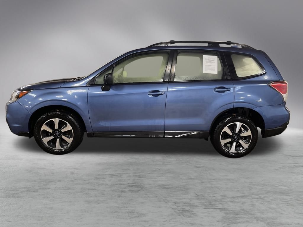 2018 Subaru Forester 2.5i photo 2